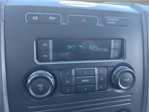 Used 2017 Ford F550 2WD Regular Cab Super Duty image 19