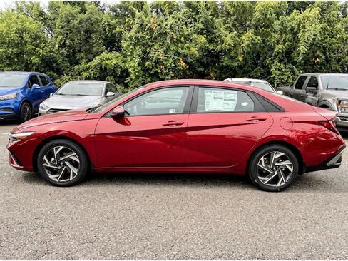 New 2025 Hyundai Elantra Sport image 2