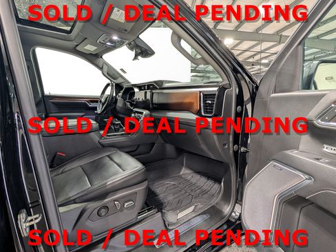Used 2023 GMC Sierra 1500 Denali w/ Denali Reserve Package AWD/4WD image 20