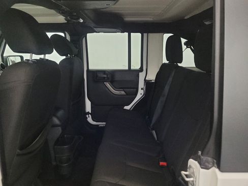Used 2018 Jeep Wrangler Unlimited Sport S AWD/4WD image 18