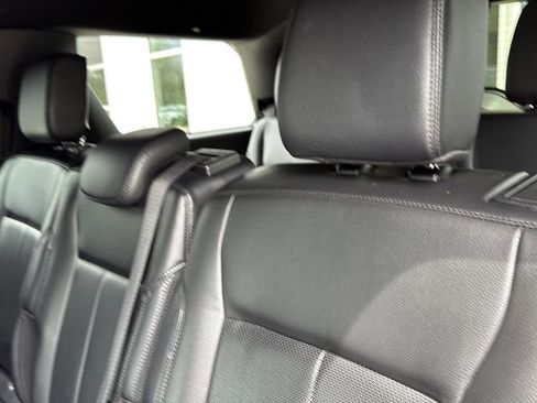 Used 2021 Ford Expedition XLT image 24