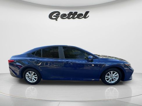 Used 2025 Toyota Camry LE FWD image 4
