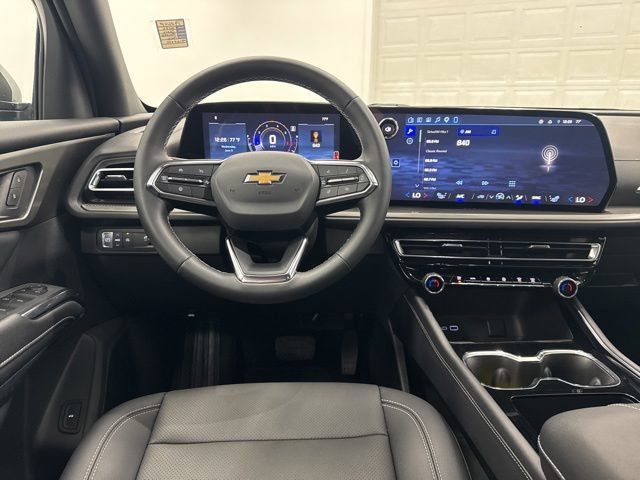 Used 2026 Chevrolet Traverse LT FWD image 22