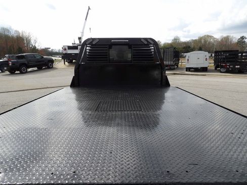 Used 2024 Ford F550 4x4 Crew Cab Super Duty w/ XLT Value Package image 52