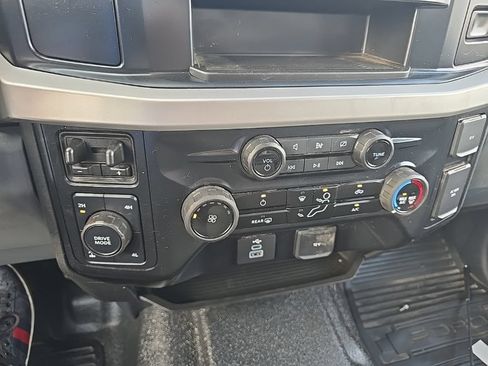 Used 2024 Ford F350 XLT AWD/4WD image 22