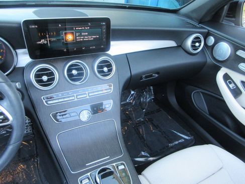 Used 2020 Mercedes-Benz C 300 Cabriolet image 34