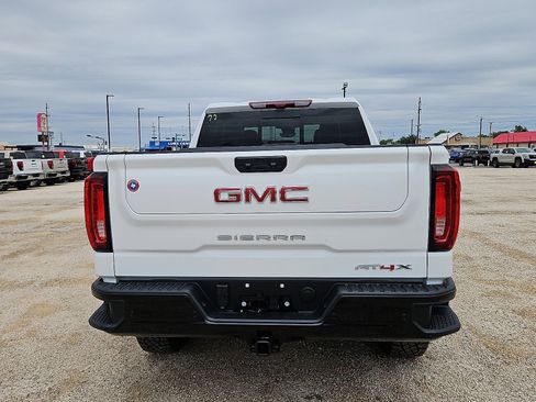 New 2026 GMC Sierra 1500 AT4X AWD/4WD image 4