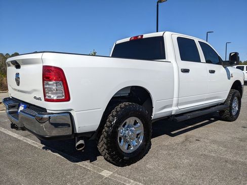 Used 2024 RAM 2500 Tradesman w/ Chrome Appearance Group image 19