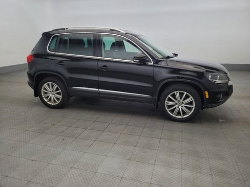 Used 2013 Volkswagen Tiguan SE image 11