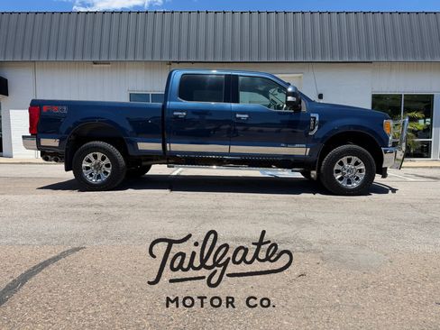 Used 2017 Ford F250 Lariat w/ Chrome Package AWD/4WD image 1