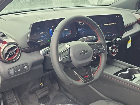 New 2026 Chevrolet Blazer EV RS image 14