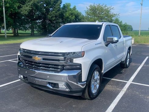 Used 2019 Chevrolet Silverado 1500 LTZ w/ LTZ Premium Package image 3