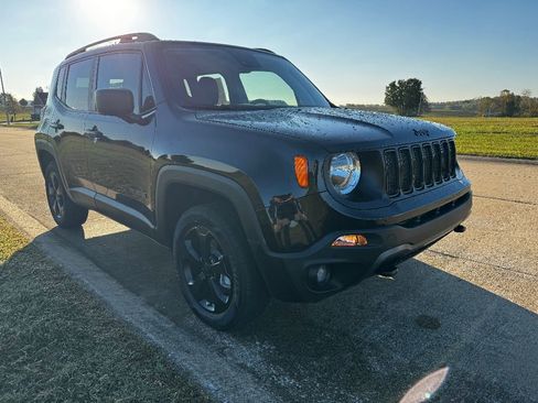 Used 2021 Jeep Renegade Sport image 4