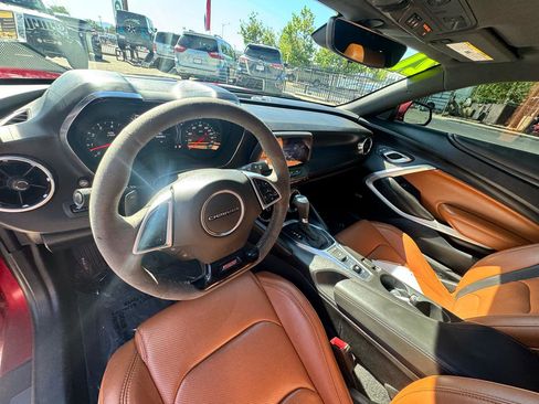 Used 2021 Chevrolet Camaro SS RWD image 10