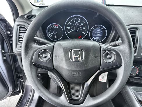Used 2020 Honda HR-V LX image 20