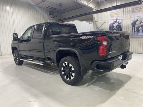 Used 2020 Chevrolet Silverado 2500 Custom w/ Custom Value Package AWD/4WD image 6