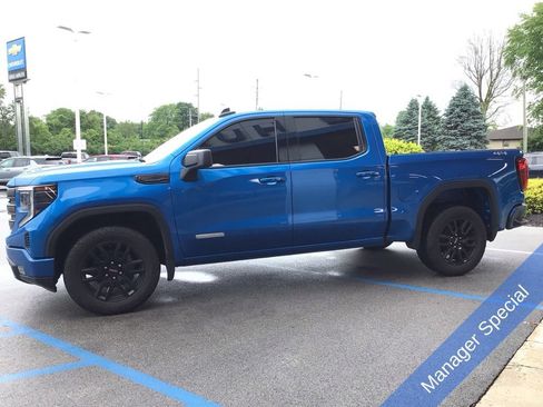 Used 2023 GMC Sierra 1500 Elevation AWD/4WD image 10
