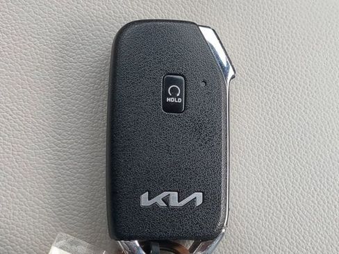 Used 2023 Kia Sportage EX FWD image 28