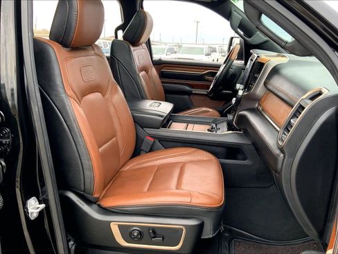 Used 2019 RAM 1500 Limited image 8
