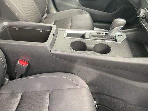 Used 2025 Nissan Altima 2.5 SV image 13