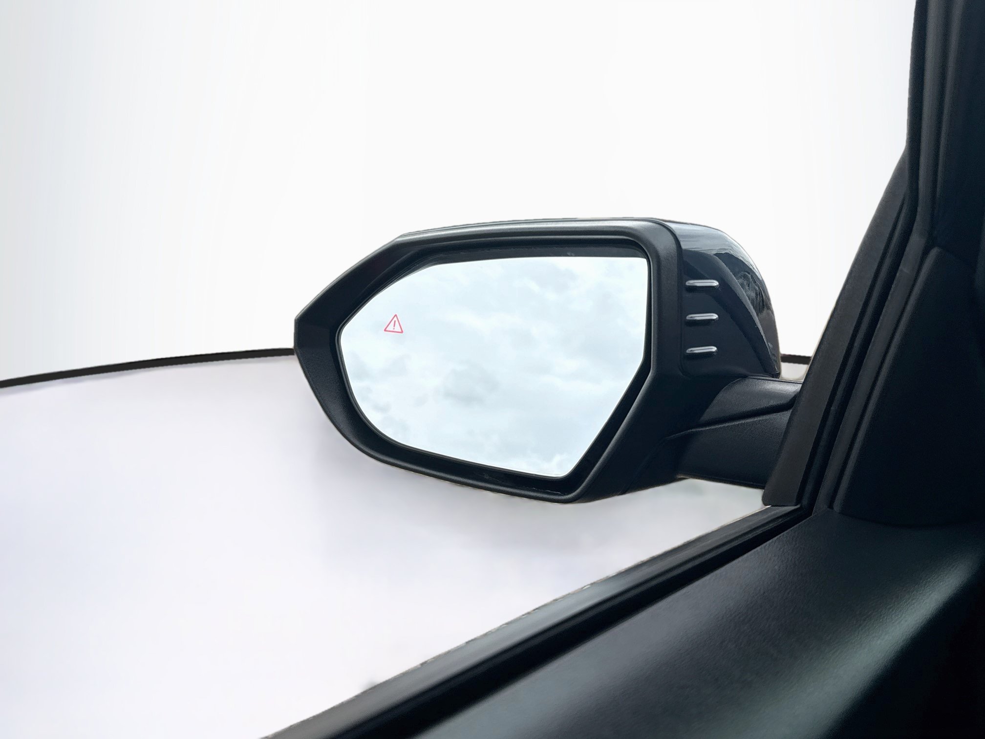 Used 2025 Hyundai Kona SEL AWD/4WD image 16