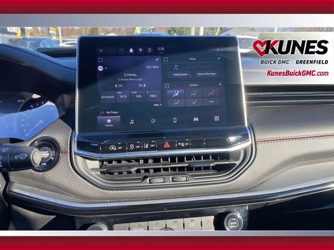 Used 2024 Jeep Compass Trailhawk image 19