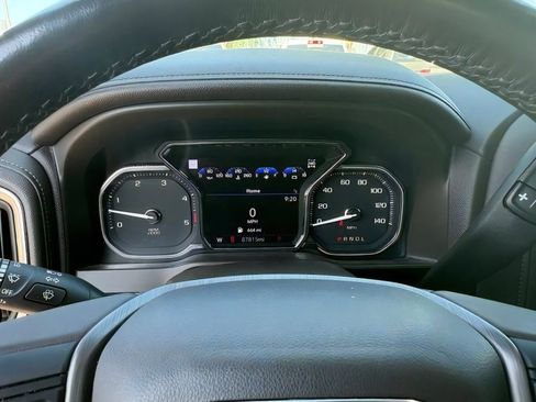 Used 2021 GMC Sierra 3500 Denali w/ Denali Ultimate Package AWD/4WD image 19