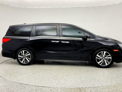 Used 2023 Honda Odyssey Touring image 4
