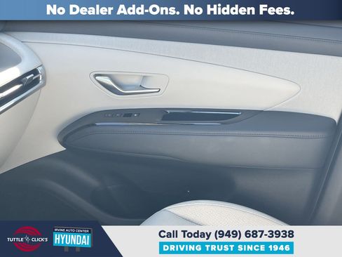 Certified 2025 Hyundai Tucson Limited AWD/4WD image 32