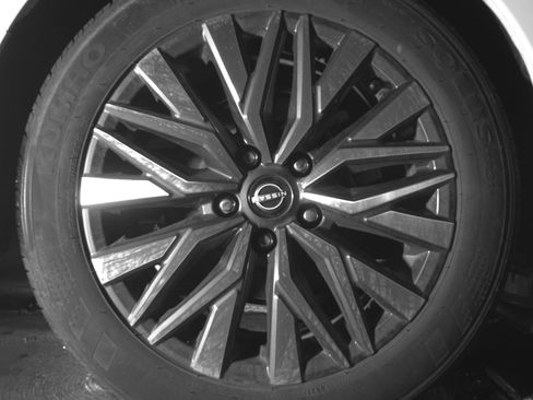 Used 2025 Nissan Altima 2.5 SV FWD image 15