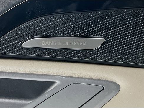 New 2025 Audi Q5 2.0T Premium Plus image 18