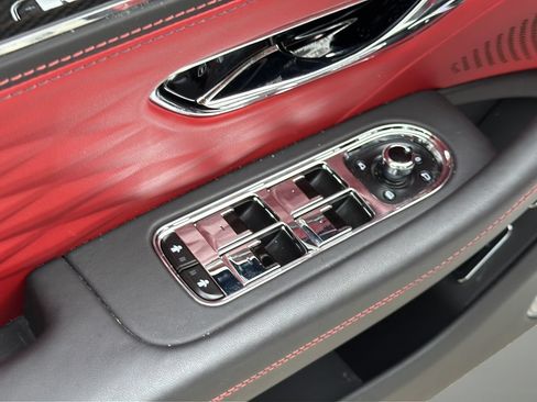Certified 2022 Bentley Flying Spur V8 AWD/4WD image 14