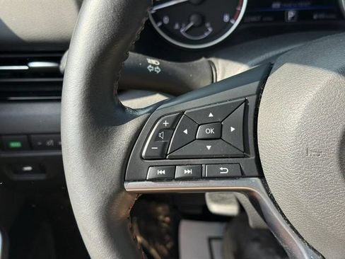 Used 2024 Nissan Sentra SR w/ SR Premium Package FWD image 20