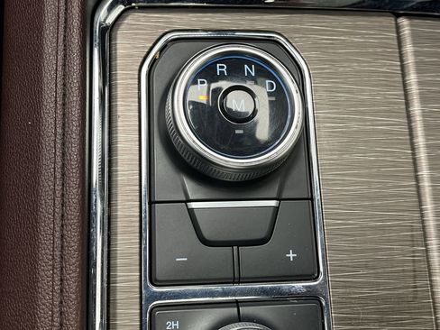 Used 2022 Ford Expedition Limited image 29