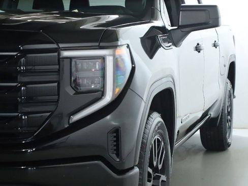 Used 2023 GMC Sierra 1500 Elevation AWD/4WD image 4