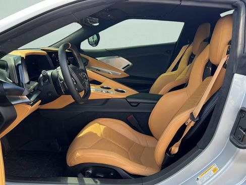Used 2026 Chevrolet Corvette Stingray Premium Conv w/ Z51 Performance Package RWD image 9