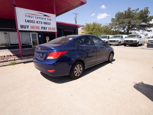 Used 2016 Hyundai Accent SE FWD image 11