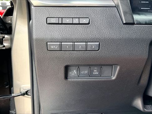 Used 2024 Lexus GX 550 AWD/4WD image 33