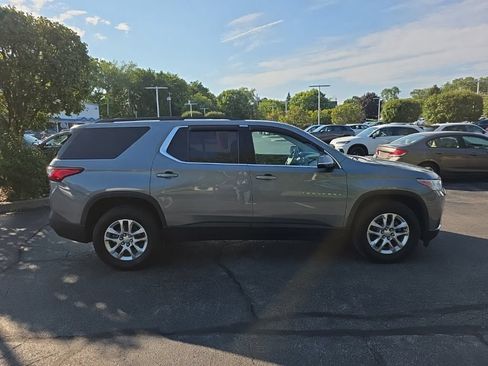 Used 2021 Chevrolet Traverse LT AWD/4WD image 9