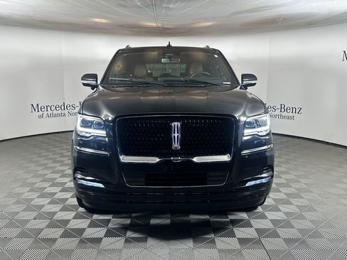Used 2024 Lincoln Navigator L Reserve AWD/4WD image 2