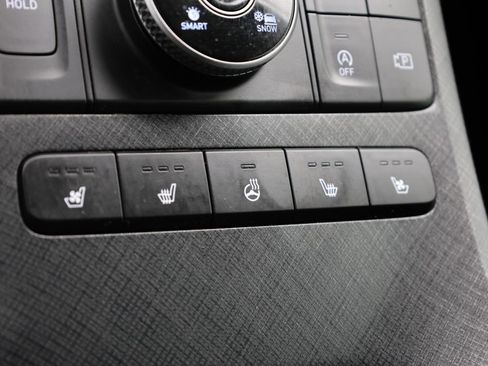 Used 2024 Hyundai Palisade Limited image 23