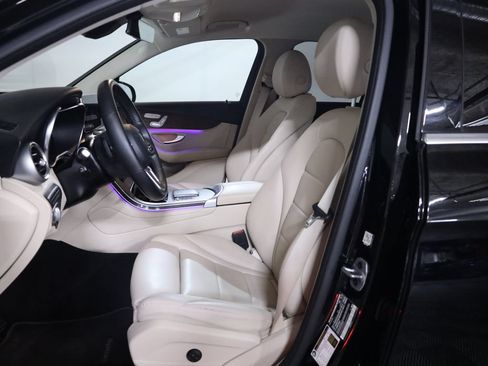 Used 2022 Mercedes-Benz GLC 300 4MATIC image 41