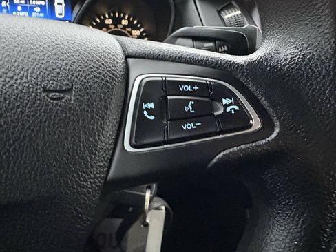 Used 2016 Ford Focus SE FWD image 32