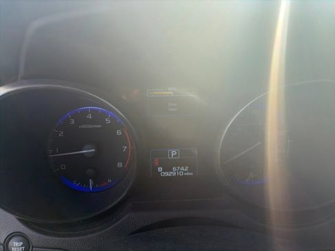 Used 2016 Subaru Outback 2.5i Limited AWD/4WD image 10