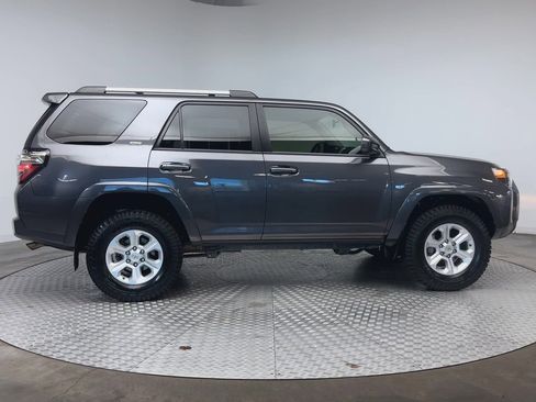 Used 2019 Toyota 4Runner SR5 image 9