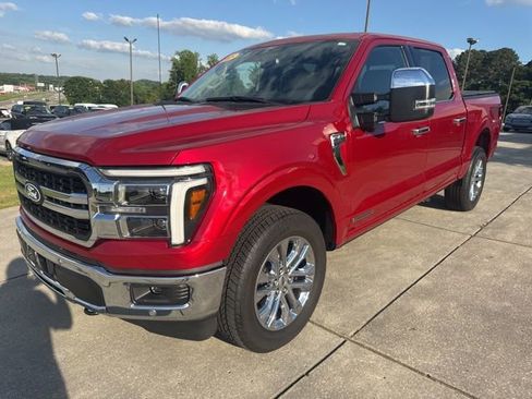 Used 2025 Ford F150 Lariat w/ Equipment Group 501A Mid AWD/4WD image 3