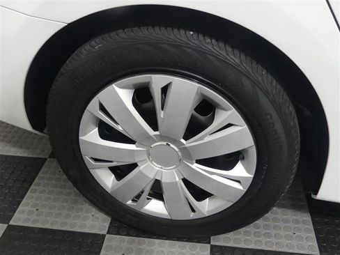 Used 2017 Volkswagen Jetta S image 15