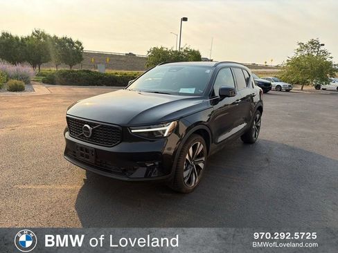 Used 2025 Volvo XC40 B5 Plus w/ Climate Package AWD/4WD image 1