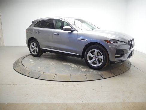 Used 2023 Jaguar F-PACE S AWD/4WD image 9