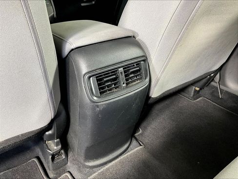 Used 2018 Honda CR-V LX image 10